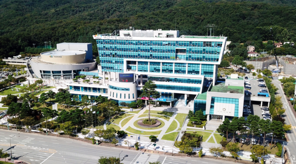 이천시청사 전경