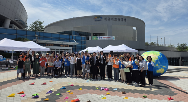 이천시 지속가능발전협의회는 지난 6월 6일 이천시청 모두의 광장에서 「2026 나눔장터」를 개최했다. (사진_이천시)