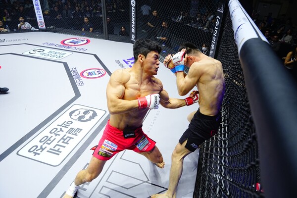 리버샷 김현우(사진_ROAD FC)