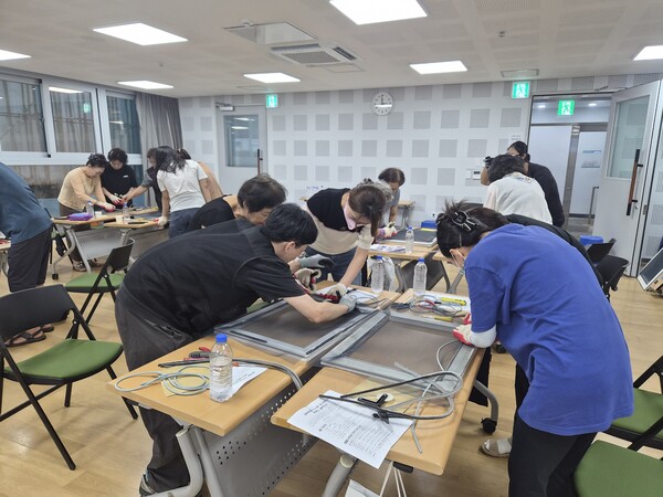 새미마을 스스로집수리학교 수업장면. (사진_수영구)