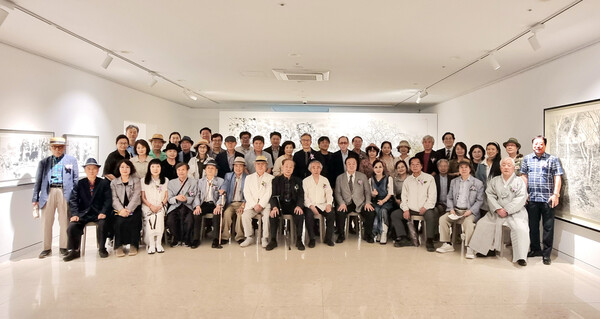 2026 하철경 화백의 세종뮤지엄갤러리 기획초대전 단체사진